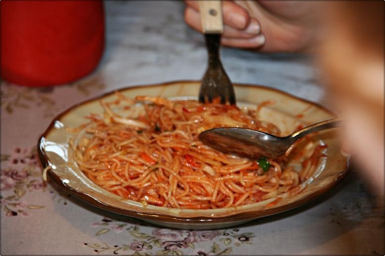 [juliapasta[3].jpg]