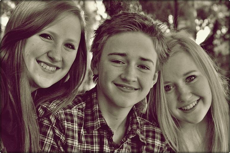 [kids2[3].jpg]