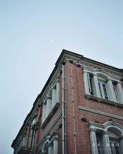 别墅与月©JunChen Photos