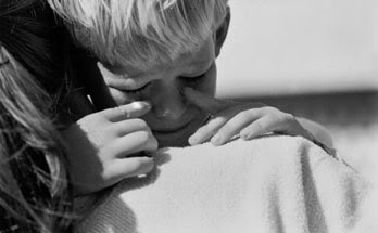 [crying_kid_mom[6].jpg]