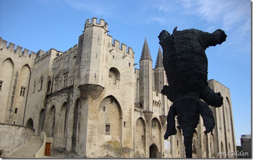 Avignon, Place du Palais des Papes Avignon, Place du Palais des Papes