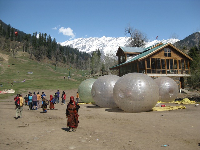 [Manali02Solangzorbs6.jpg]