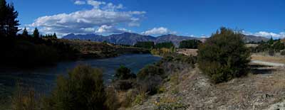 hawea-river-walking-1.jpg