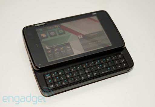 145441 Nokia N900 quick hands on