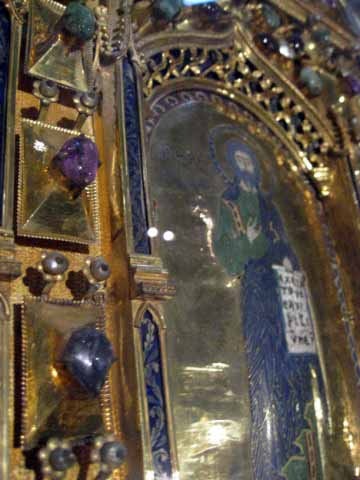 [IMG_2188640x4803.jpg]