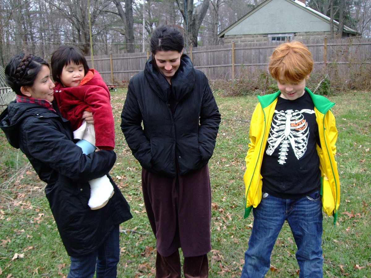 [120308auntieskissingonff42.jpg]