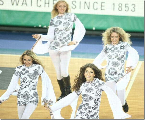 Cheerleaders barradas no campeonato mundial de 2010 (2)