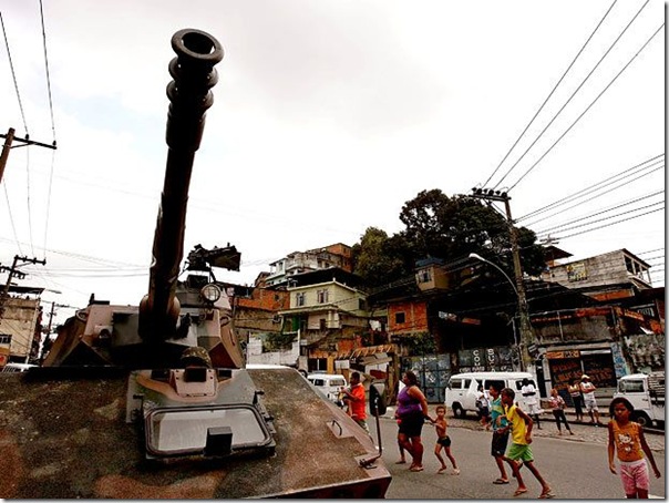 rio de janeiro em guerra fotos do caos (2)