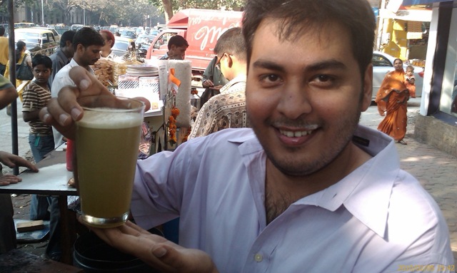 [KalaGhodaFestivalSugarcaneJuiceJumbo[1][1].jpg]