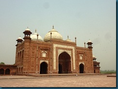 Mosque beside the Taj