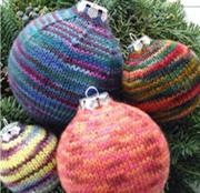 [knitted Baubles[6].jpg]