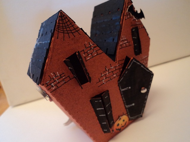 [Halloween Haunted House Box 7[5].jpg]