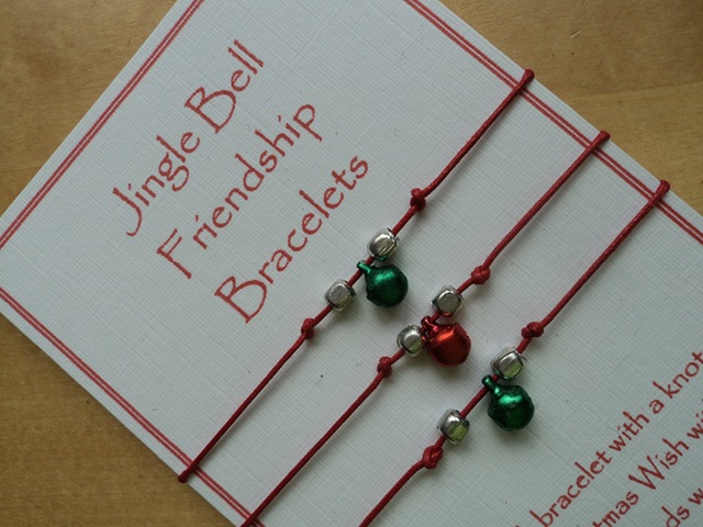 [Jingle Bell Friendship Bracelet 1[4].jpg]