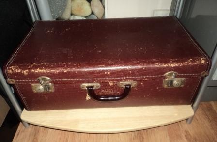 [Suitcase of treasure[5].jpg]