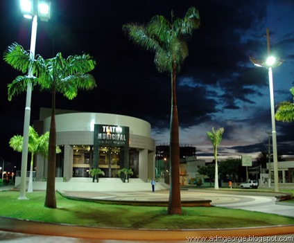[Praça_do_Teatro_Municipal_Dix-Huit[9].jpg]