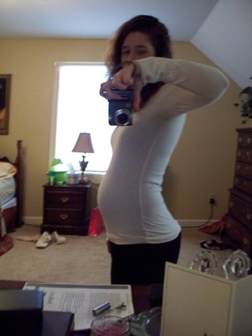 [preggo 17[4].jpg]