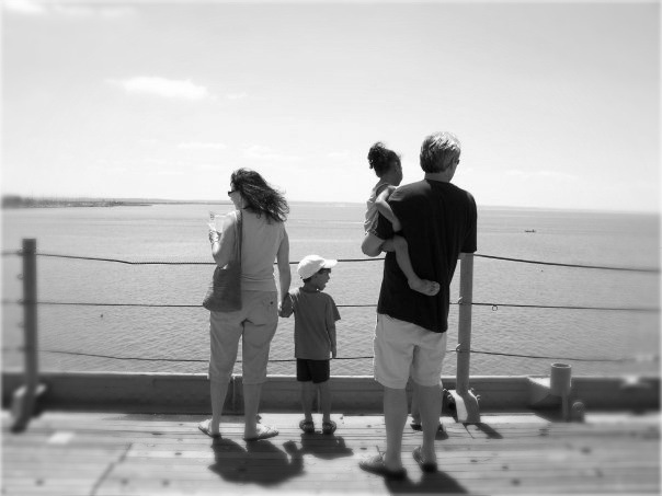 [bw ocean[3].jpg]