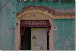 A Santa Teresa cheese shop