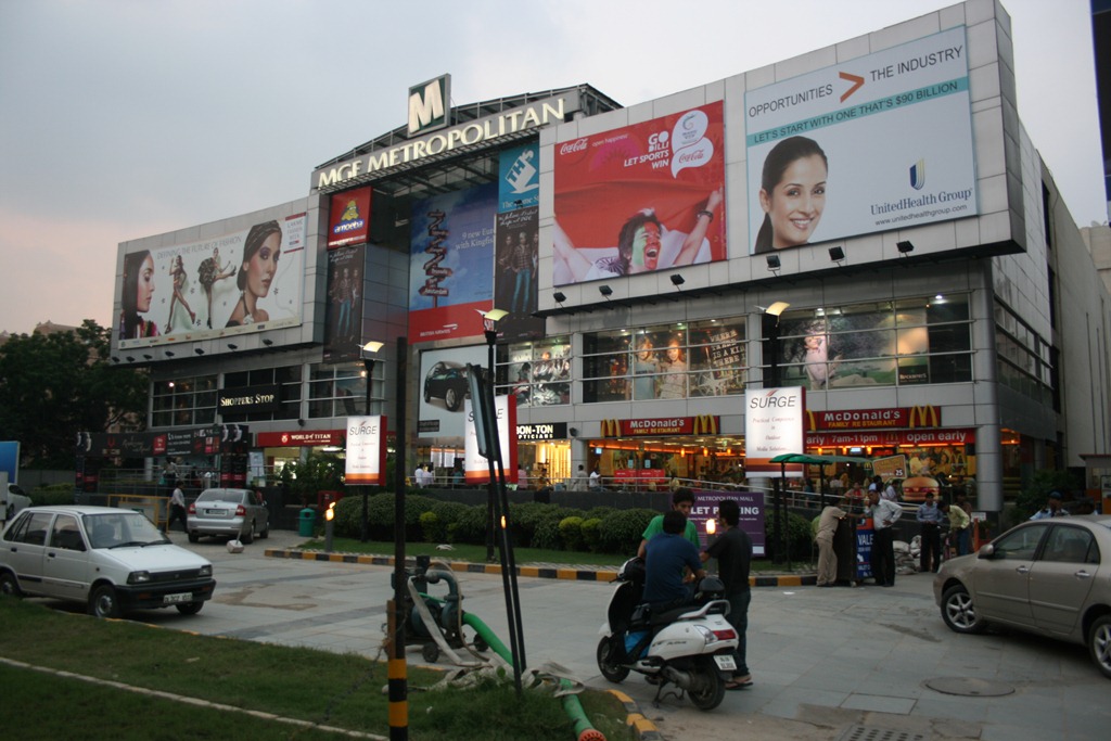 [MGFMetropolitan5.jpg]