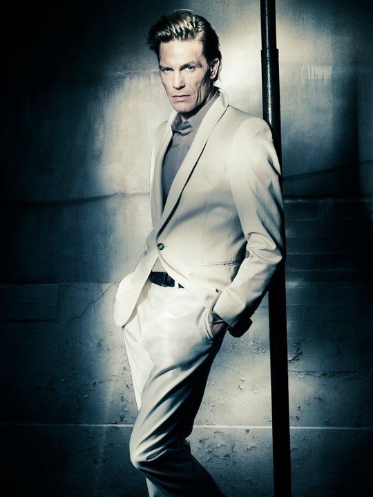 Cerruti,campaña primavera verano 2011