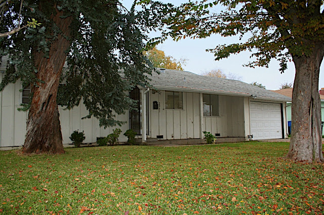 2061 Meadowview Rd 95832 bank owned reo repo steve ostrom realtor real estate sacramento