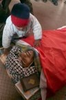 [baby_visits_dead_young_man_us_israel_attack_ramallah[17].jpg]