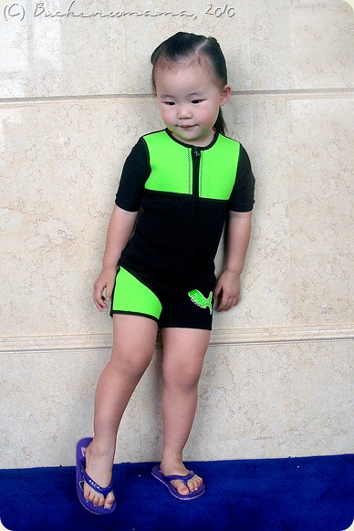 zoe-wetsuit zoe-wetsuit