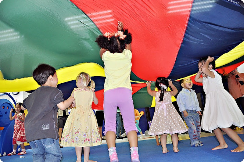Parachute Parachute