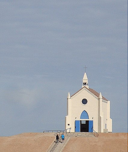 [church[1].jpg]