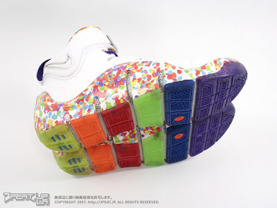 lebron4 fruity pebbles 06 Nike Zoom LeBron IV Fruity Pebbles Alternate Player Exclusive
