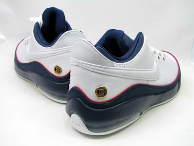 nike air max lebron 7 low gr white navy red 1 03 Nike LeBron VII Low   USA Basketball Edition   Actual Photos