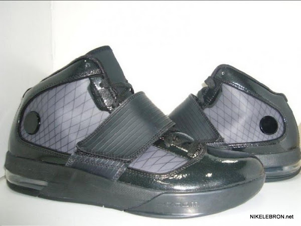 Nike Zoom Soldier IV No Logo Wear Test Sample Featuring Flywire