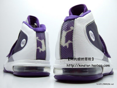 Nike Zoom Soldier IV TB WMNS White/Purple Sample New Photos nike zoom soldier 4 tb white purple 2 08 Nike Zoom Soldier IV TB WMNS White/Purple Sample New Photos