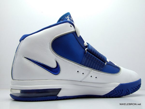 Nike Zoom Soldier IV TB WMNS 8211 WhiteRoyal Sample New Photos