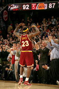 King James James Scores 37 as Cavs Sweep Kobe & the Lakers lebron james nba 100121 cle vs lal 05 King James James Scores 37 as Cavs Sweep Kobe & the Lakers