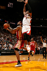 lebron james nba 100125 cle at mia 09 LeBron and Co. Still #1 in the NBA. Cavaliers Win Nine in a Row.