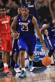 lebron james nba 100214 all star dallas 28 2010 NBA All Star: D Wade and LeBron lead EAST in Front of 108k