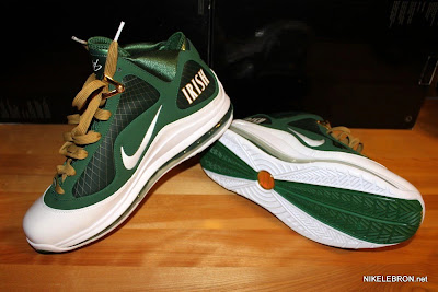 nike air max lebron 7 pe svsm away 2 01 Air Max LeBron VII (7) SVSM Away Player Exclusive Showcase