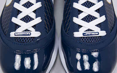 LeBron VII Akron Exclusive New Pics. Restock at HOH on Tuesday. nike air max lebron 7 pe university of akron 6 17 LeBron VII Akron Exclusive New Pics. Restock at HOH on Tuesday.