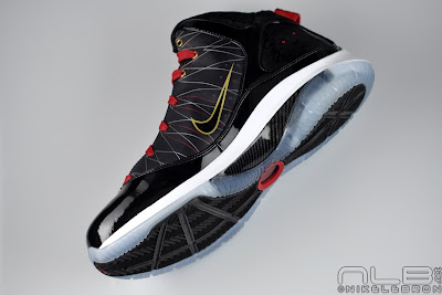 Nike LeBron VII P.S. Release Dates 2x April, 1x May, 1x June lebron7 ps black red white part two 07 web Nike LeBron VII P.S. Release Dates 2x April, 1x May, 1x June