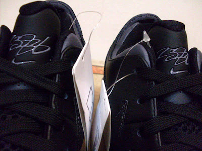Nike LeBron VII (7) Low Sample Black/Red Plum Dark Grey nike air max lebron 7 low ss black black 1 04 Nike LeBron VII (7) Low Sample Black/Red Plum Dark Grey