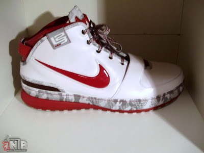 nike zoom lebron 6 pe cleveland home 1 03 An Exclusive Look at LeBron James ZLVI Home Player Exclusive