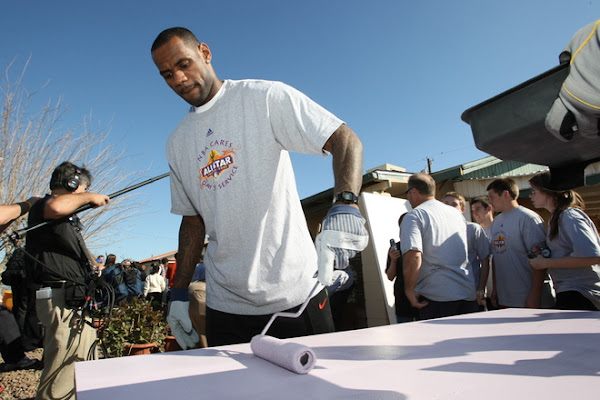 LeBron James Rocking the Akron Six During 2009 NBA AllStar Festivities