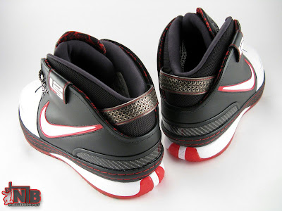 nike zoom lebron 6 gr black white red 16 10  A Common Colorway For An Extraordinary Sneaker