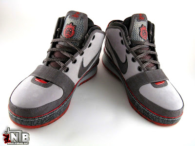 Close to Perfection? Los Angeles Nike Zoom LeBron VI Showcase. nike zoom lebron 6 pe city pack los angeles 12 10 Close to Perfection? Los Angeles Nike Zoom LeBron VI Showcase.