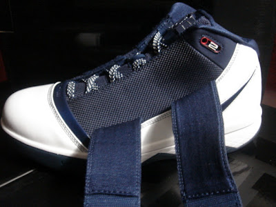 nike zoom soldier 3 gr white navy red 1 03 White/Navy/Red Nike Zoom Soldier III First Look