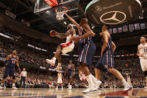 lebron james nba 090325 cle vs njn 02 LeBron Best in March. Cavaliers Lose Two Straight.