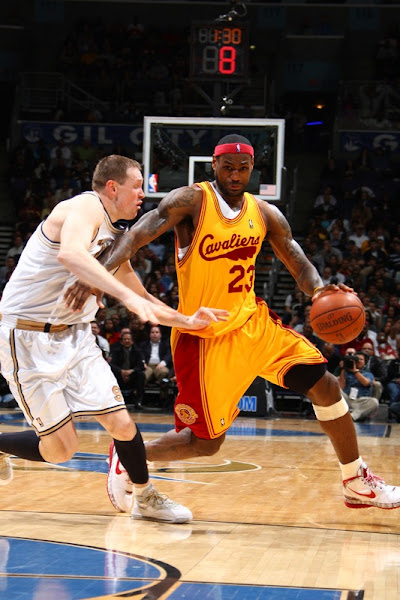 LeBron Best in March Cavaliers Lose Two Straight