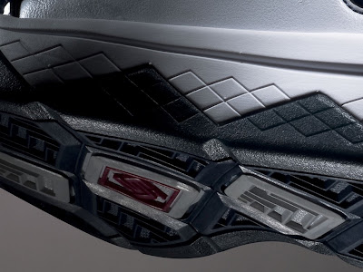 nike zoom soldier 3 gr white navy red 2 04 Coming in June... White and Navy Nike Zoom Soldier 3