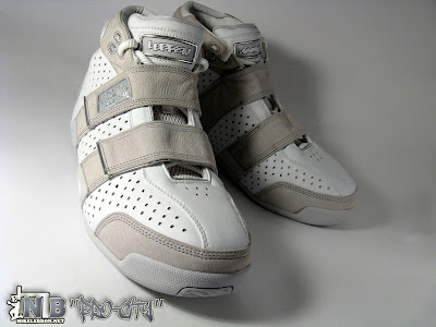 Nike Zoom LeBron 20 5 5 Appreciation Post Pro City NYC nike zoom lebron 20 5 5 pe procity nyc 1 24 Nike Zoom LeBron 20 5 5 Appreciation Post Pro City NYC